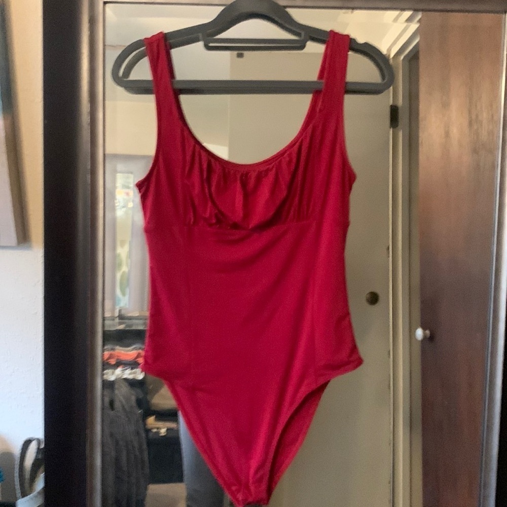 Burgundy Red bodysuit woman’s size Small